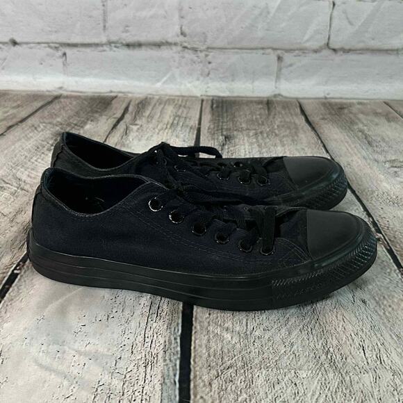 D10 Chuck Taylor All Star Converse All-Black Sneakers, Size 7.5, Pre-owned - Picture 2 of 8